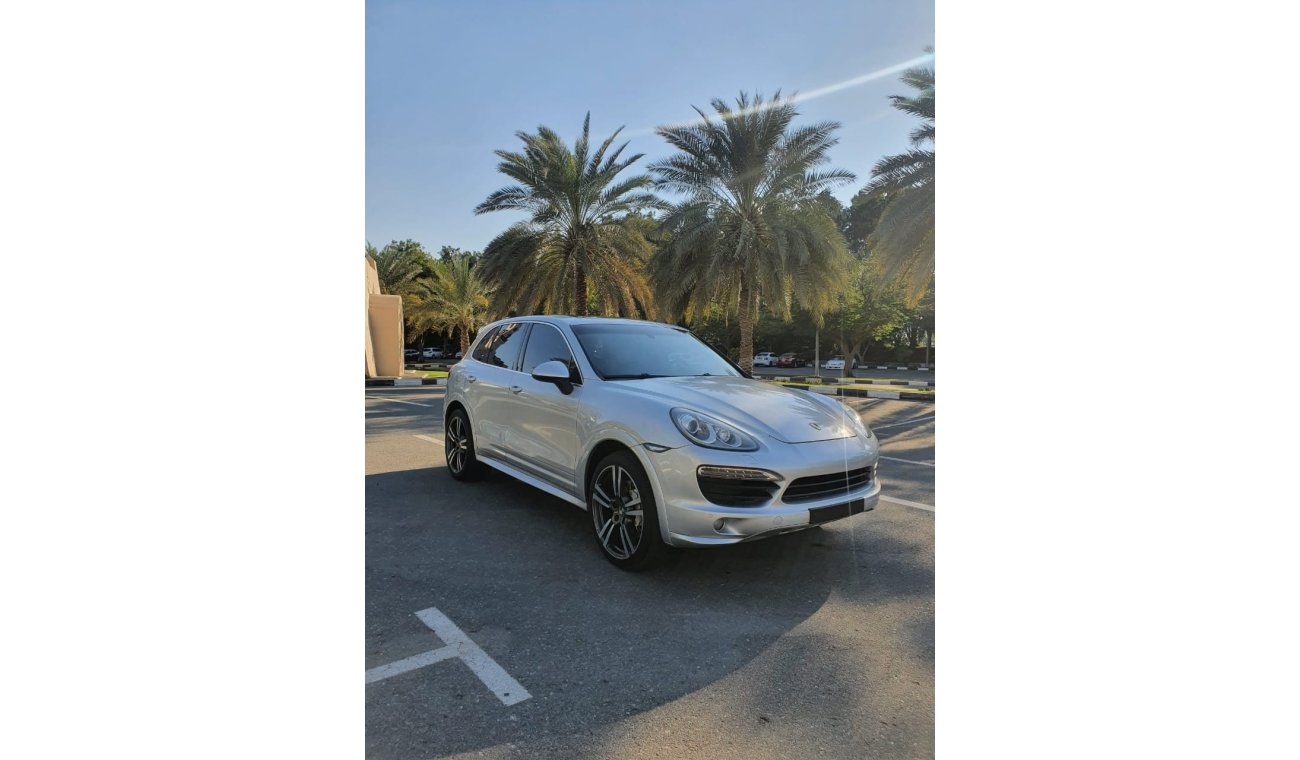 Porsche Cayenne S PORSCH CAYAN S 2013 GCC