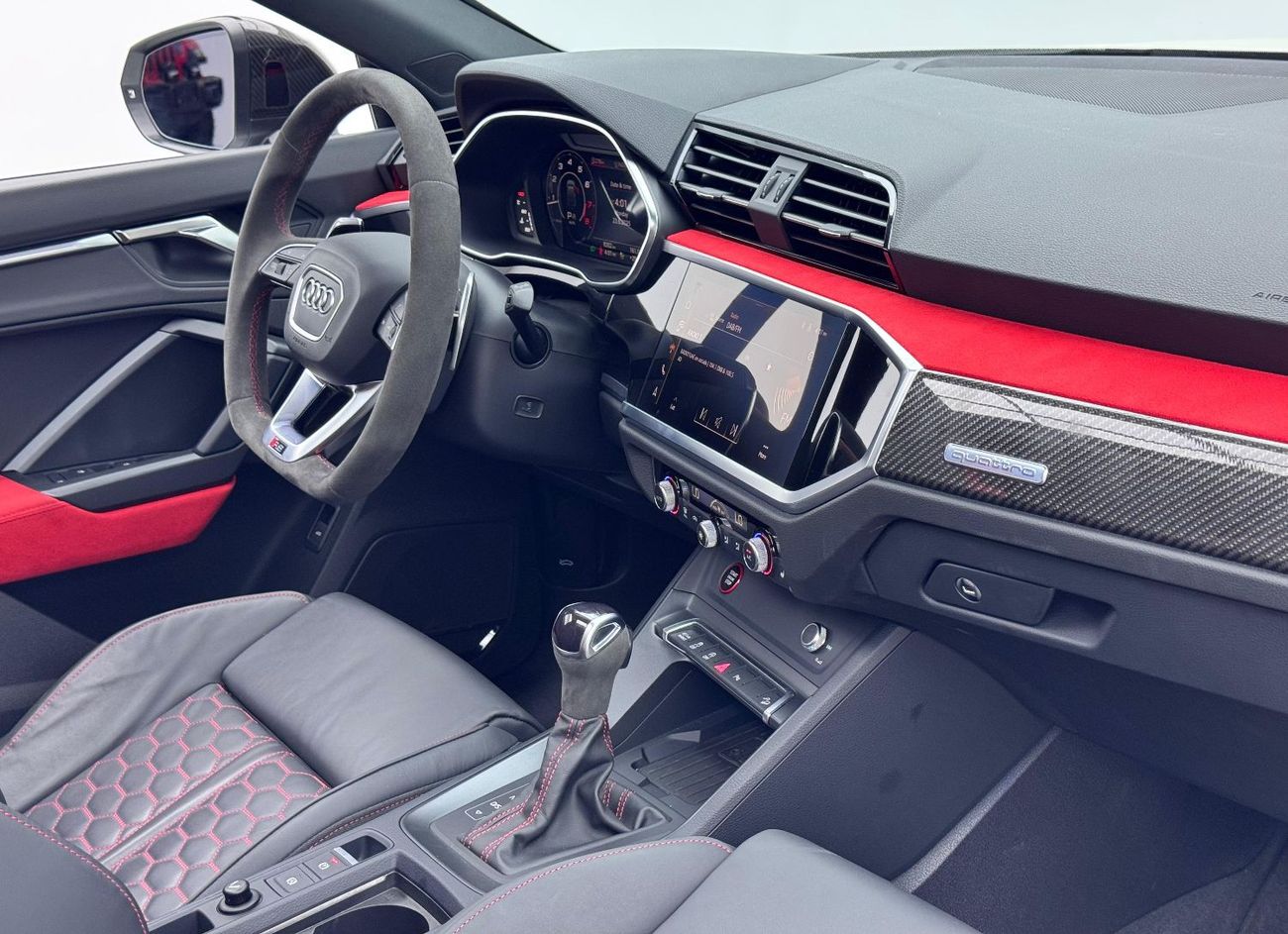 أودي RSQ3 Sportback TFSI quattro 2.5L 2024 Audi RSQ3 Sportback, 2029 Audi Warranty + Service Pack, Full Audi S