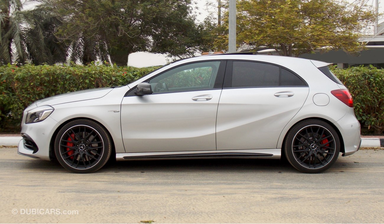 Mercedes-Benz A 45 AMG PRE-OWNED 2016  4MATIC V4 2.0 L 381HP AT Carbon Fiber Night Package Sport Package