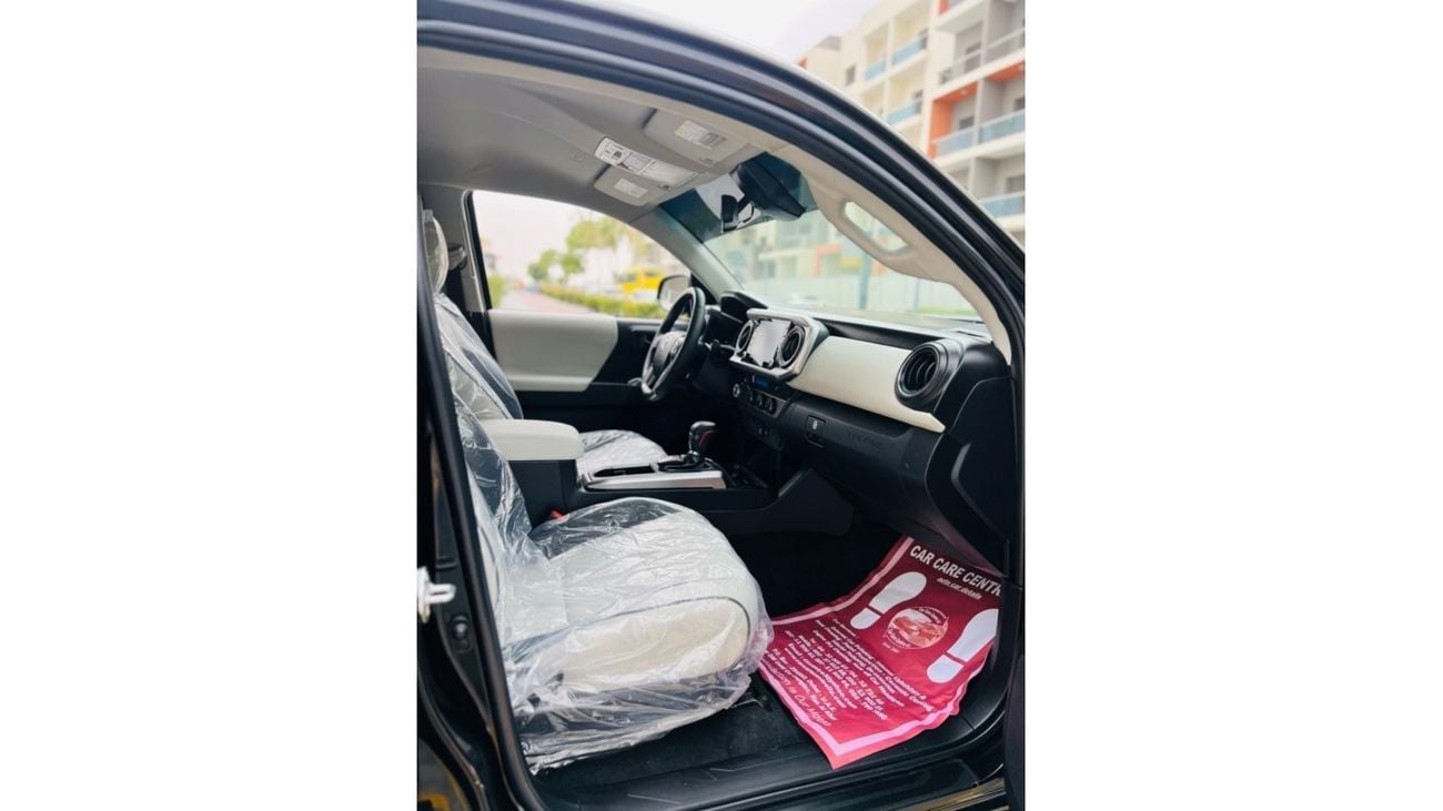 Toyota Tacoma MODELL 2023 With low Miles 7500