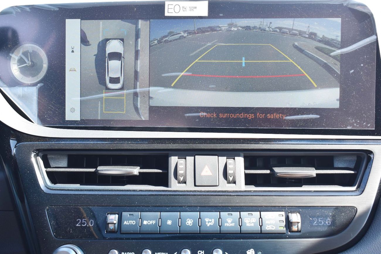 لكزس ES 350 2025 MODEL ES 350 3.5L  FULL ACC, GLASS ROOF (TILT&SLID)