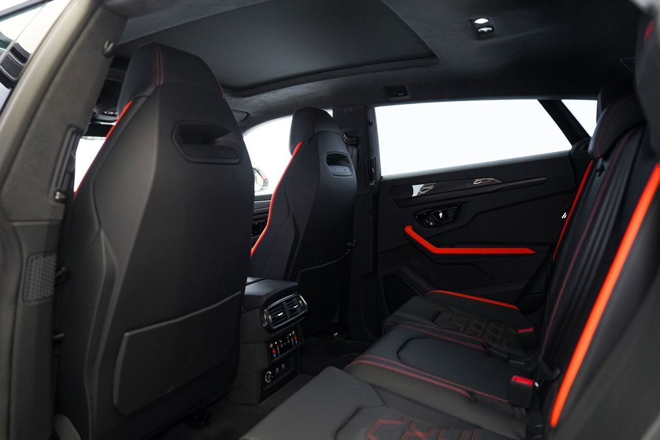 لامبورغيني اوروس STD 4.0T V8