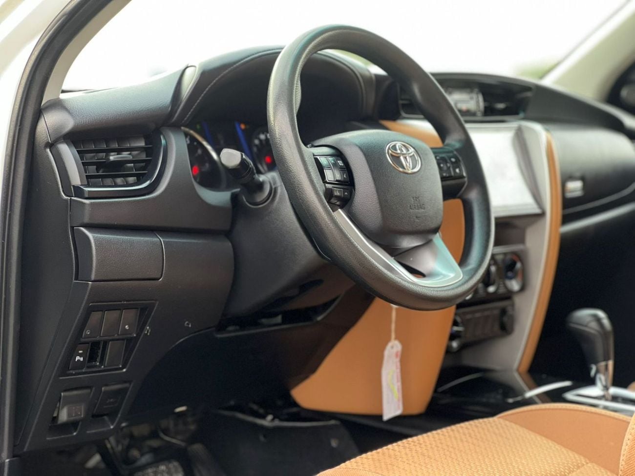 تويوتا فورتونر EXR 2019 Toyota Fortuner 2.7L V4 -AWD 4x4 GCC - Rear CAM & Sensor - Cruise Control