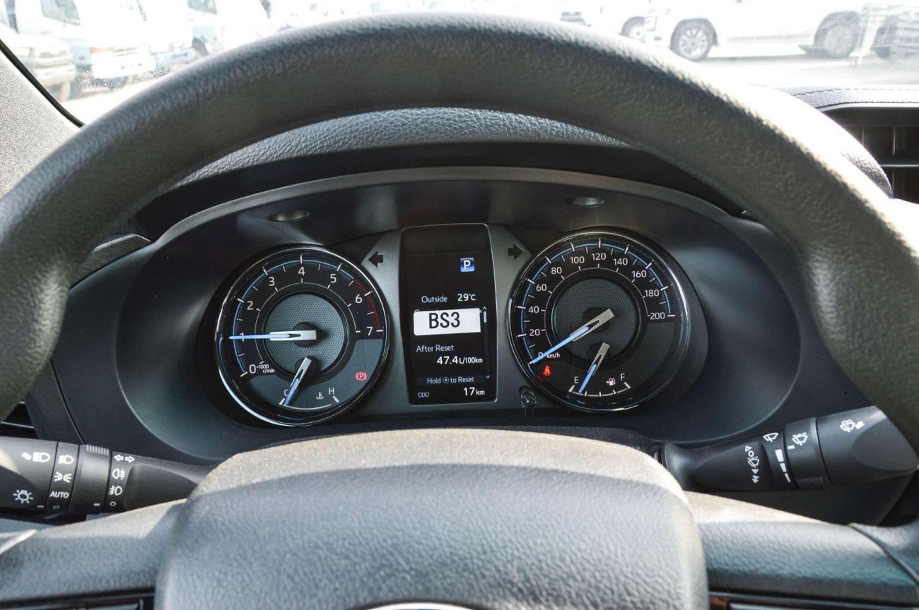 تويوتا هيلوكس TOYOTA HILUX ADVENTURE 4.0L 4WD PICKUP 2025