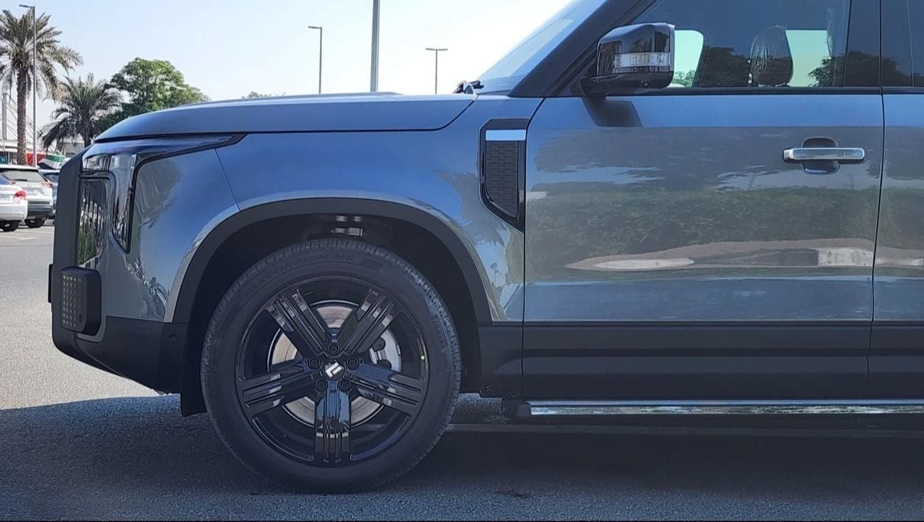 ROX 01 ROX01 2025 – Long Range, 6-Seater VIP Edition