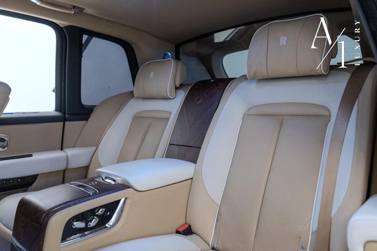 Rolls-Royce Cullinan 2019 Rolls Royce Cullinan, Warranty, Full Rolls Royce Service History, VIP Seats, Full Options, GCC