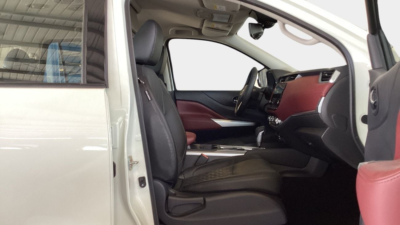 نيسان إكستيرا 2.5 4WD PLATINUM AUTO | شامل الضمان | 0 ﺪﻔﻋﺓ ﺃﻮﻟﻯ