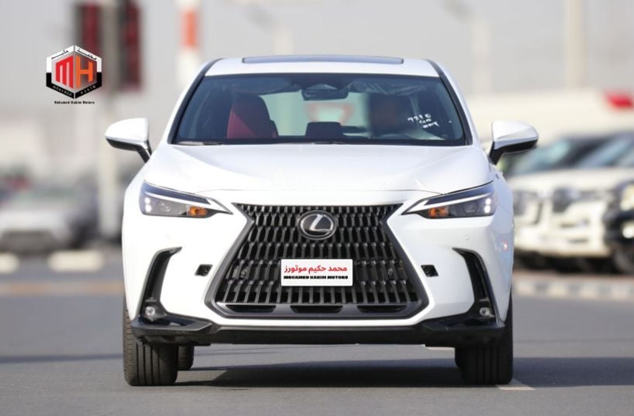 لكزس NX350 Lexus NX350h Standard Hybrid 2026 – هايبرد ستاندرد | فتحة سقف | أبيض خارجي | داخلية حمراء