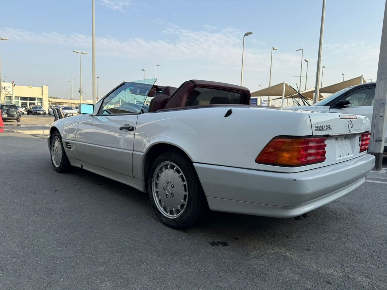 مرسيدس بنز SL 300