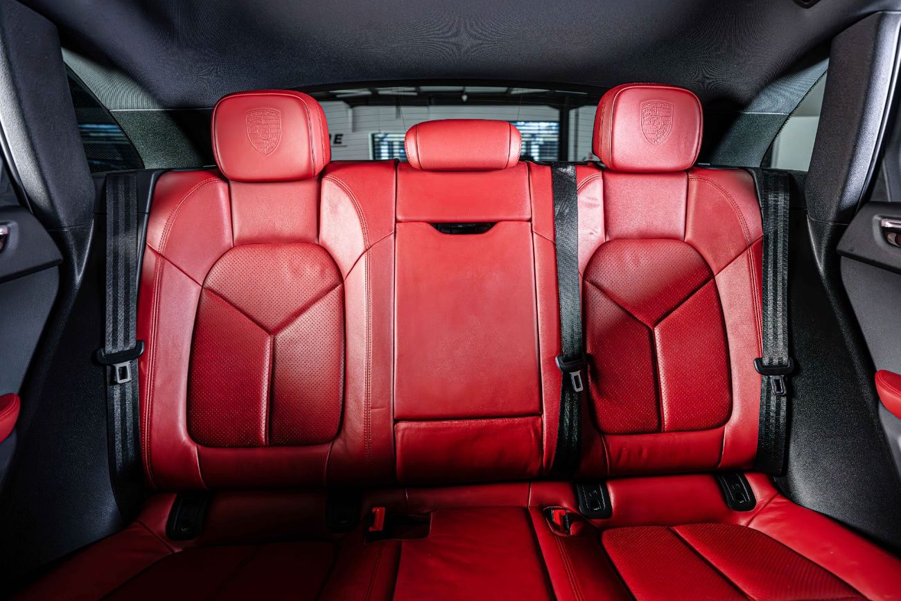 بورش ماكان GTS 3.0L (360 HP)