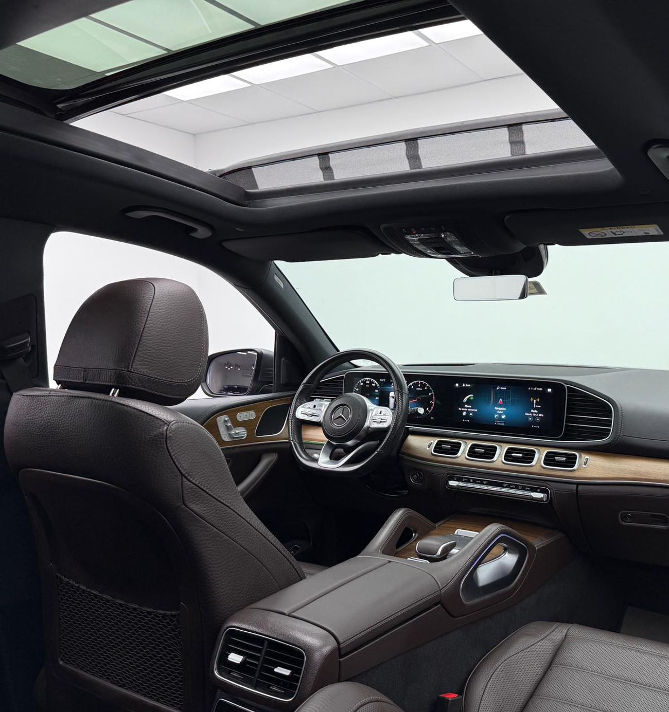 مرسيدس بنز GLS 450 4MATIC 2022 Mercedes Benz GLS450 4MATIC, 2027 Mercedes Warranty + Service Pack, Excellent Condition,