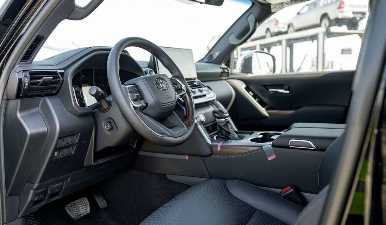 Toyota Land Cruiser TOYOTA LANDCRUISER LC 300 VX 3.5 PETROL TWIN TURBO