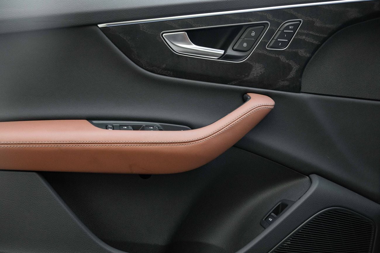 Audi Q7 Q7 S-Line | 5,092 P.M | 0% Downpayment | Amazing Condition!