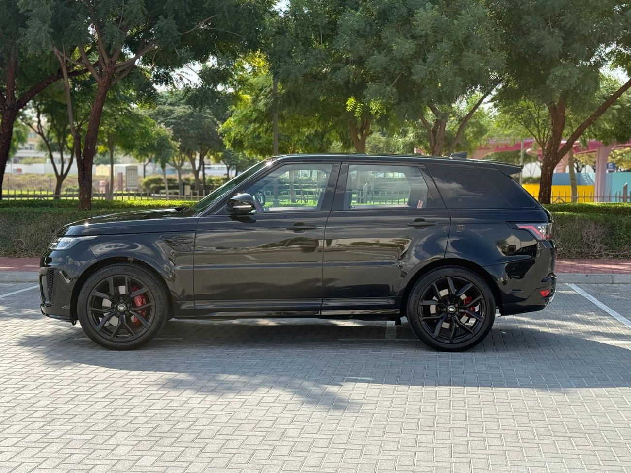 Land Rover Range Rover Sport SVR Carbon Edition 5.0L
