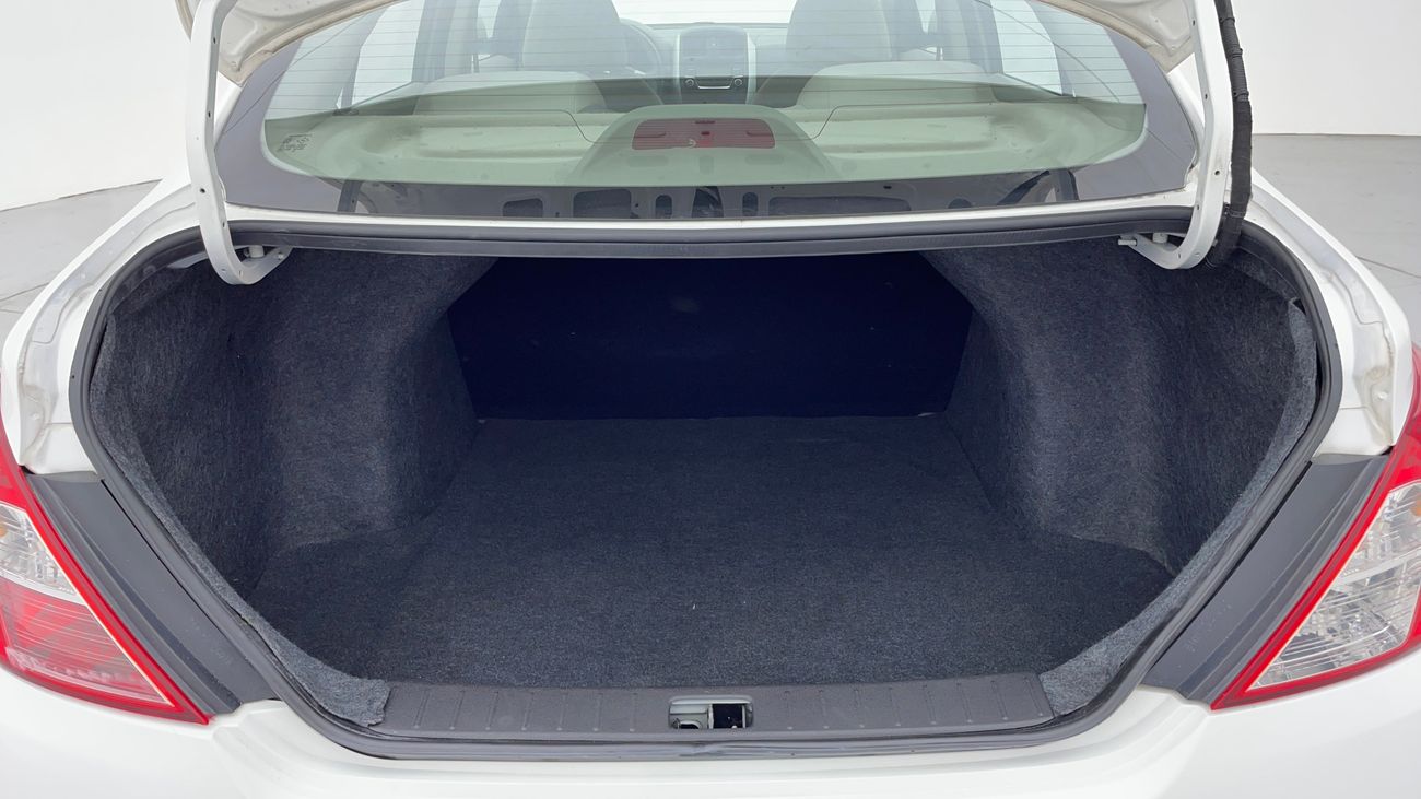 نيسان صني SV 1.5 | بدون دفعة مقدمة | اختبار قيادة مجاني للمنزل