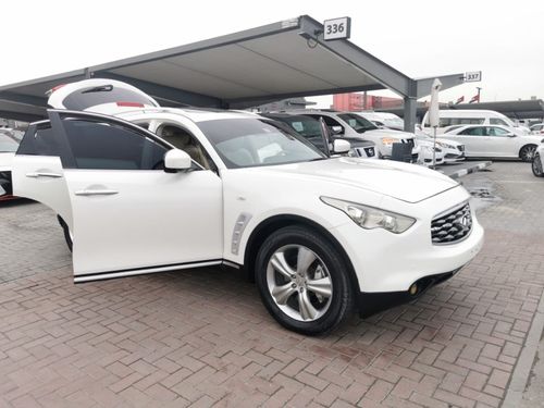 Infiniti FX35 Very good condition inside and outside