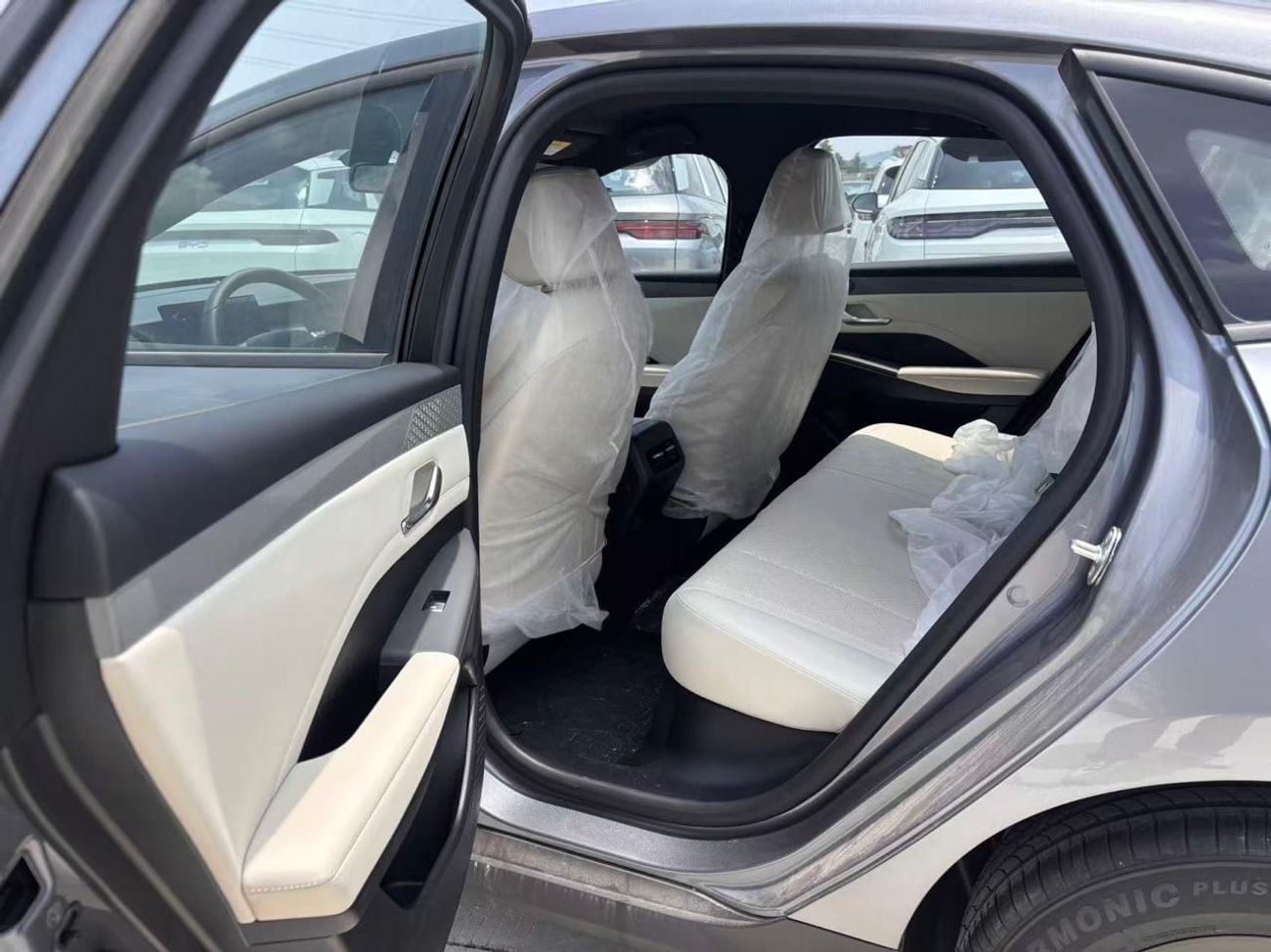 BYD QIN PLUS STD DM-I 128KM Active Type | For export