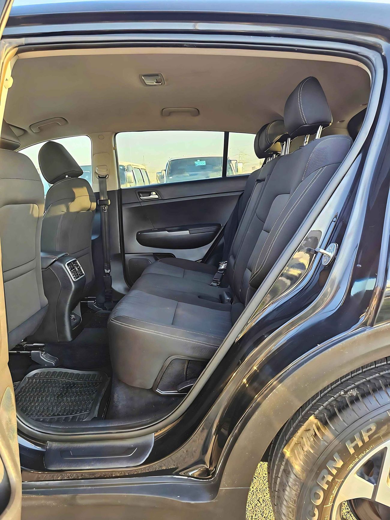 Kia Sportage LX/ AWD/ ORG AIRBAG/ ORG PAINT/ DVD/ 599 MONTHLY/ LOT# 76478