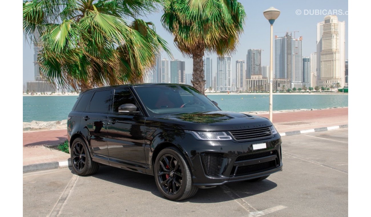 Land Rover Range Rover Sport SVR Super nice car