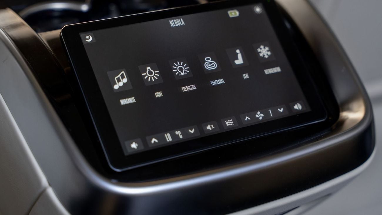 مرسيدس بنز V 300 1 of 28 Magellan Edition based on a Yacht | By Limgene