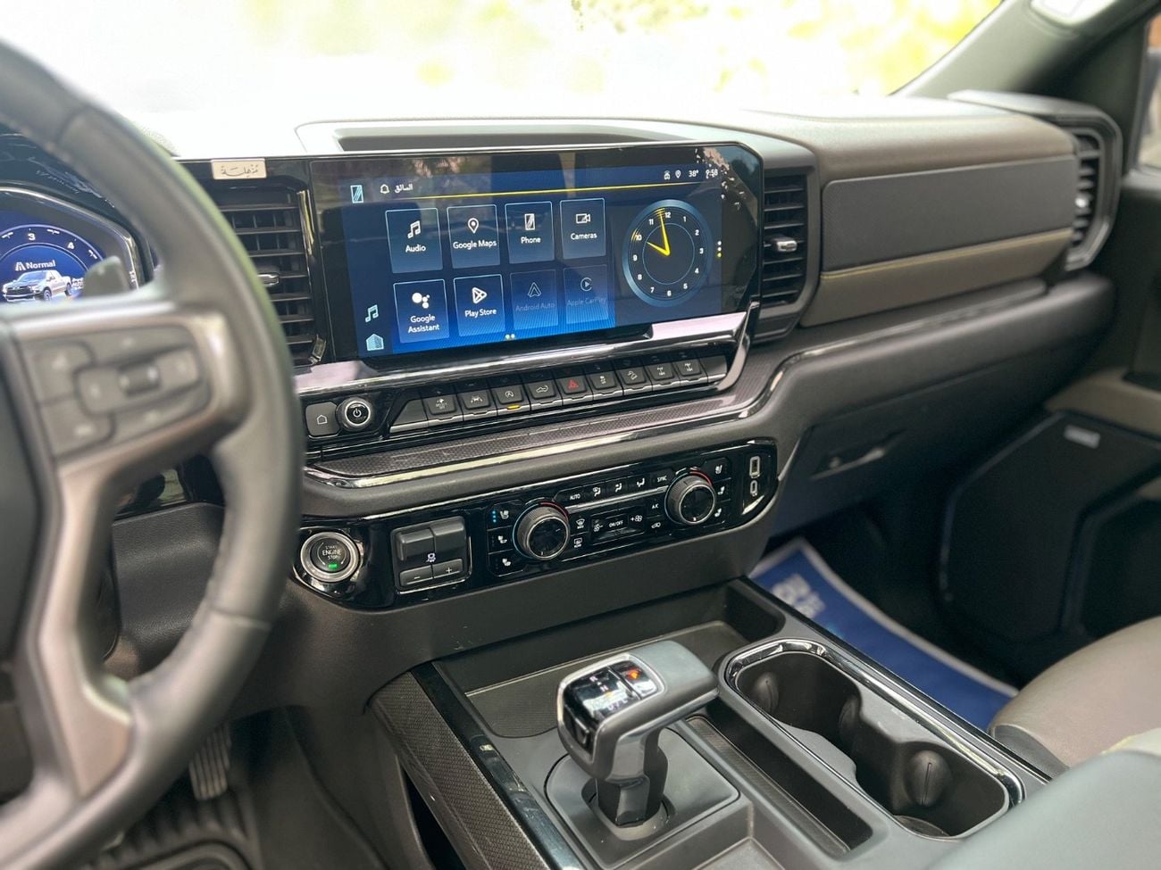 شيفروليه سيلفارادو 2023 Chevrolet Silverado ZR2 | 6.2L V8 | GCC Specs | Accident-Free