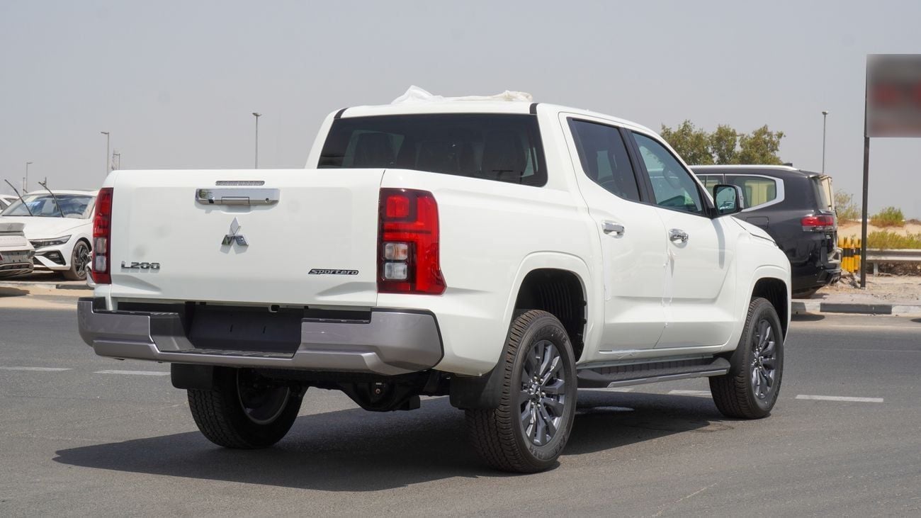Mitsubishi L200 Brand New Mitsubishi Sportero 2.4L 2025 Diesel 4WD |White/Black |L200-SPORTERO25-A |FOR EXPORT