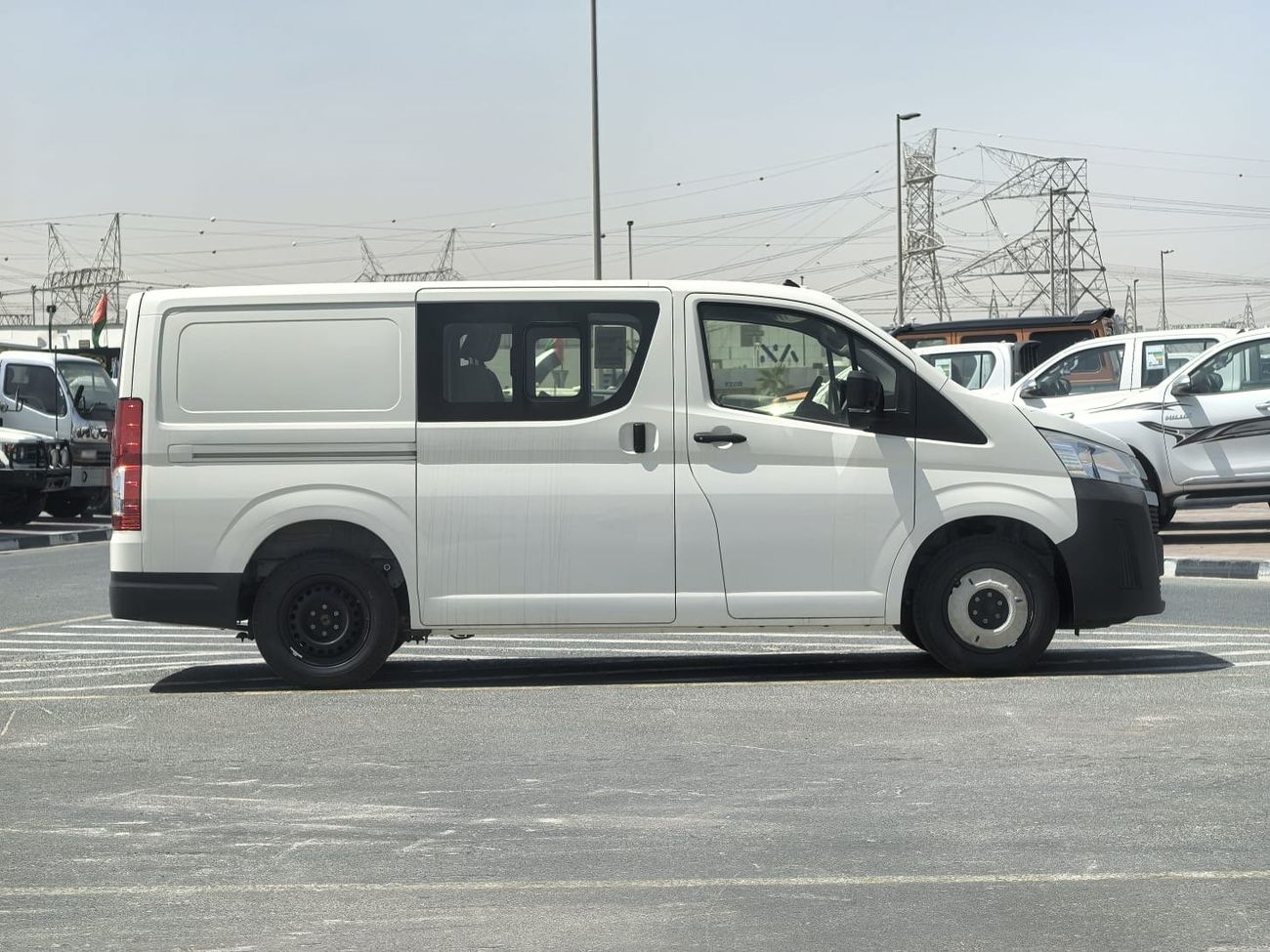 تويوتا هاياس 2026 TOYOTA HIACE 3.5L PETROL 6 SEATER SEMI CARGO