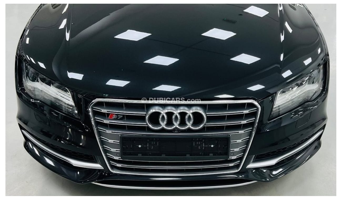 Audi S7 GCC .. V8 .. FSH .. Original Paint .. Top Range ..