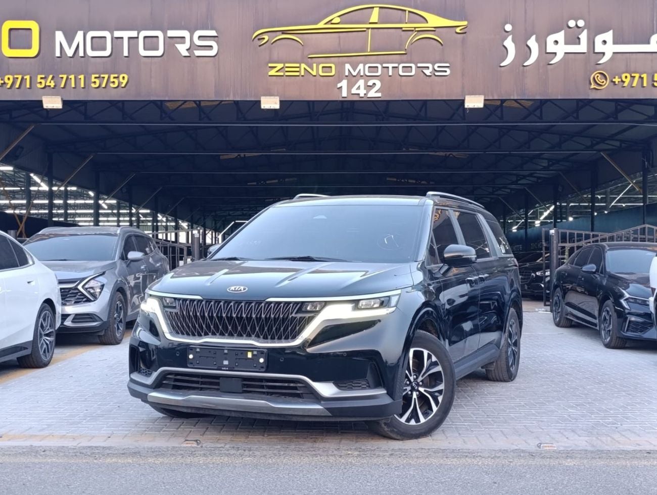Kia Carnival STD (NON GCC)