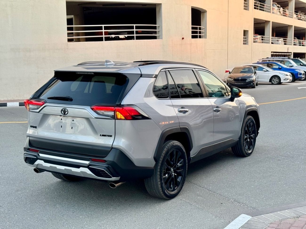 Toyota RAV4 2019 LIMITED PREMIUM AWD 2 KEYS USA IMPORTED