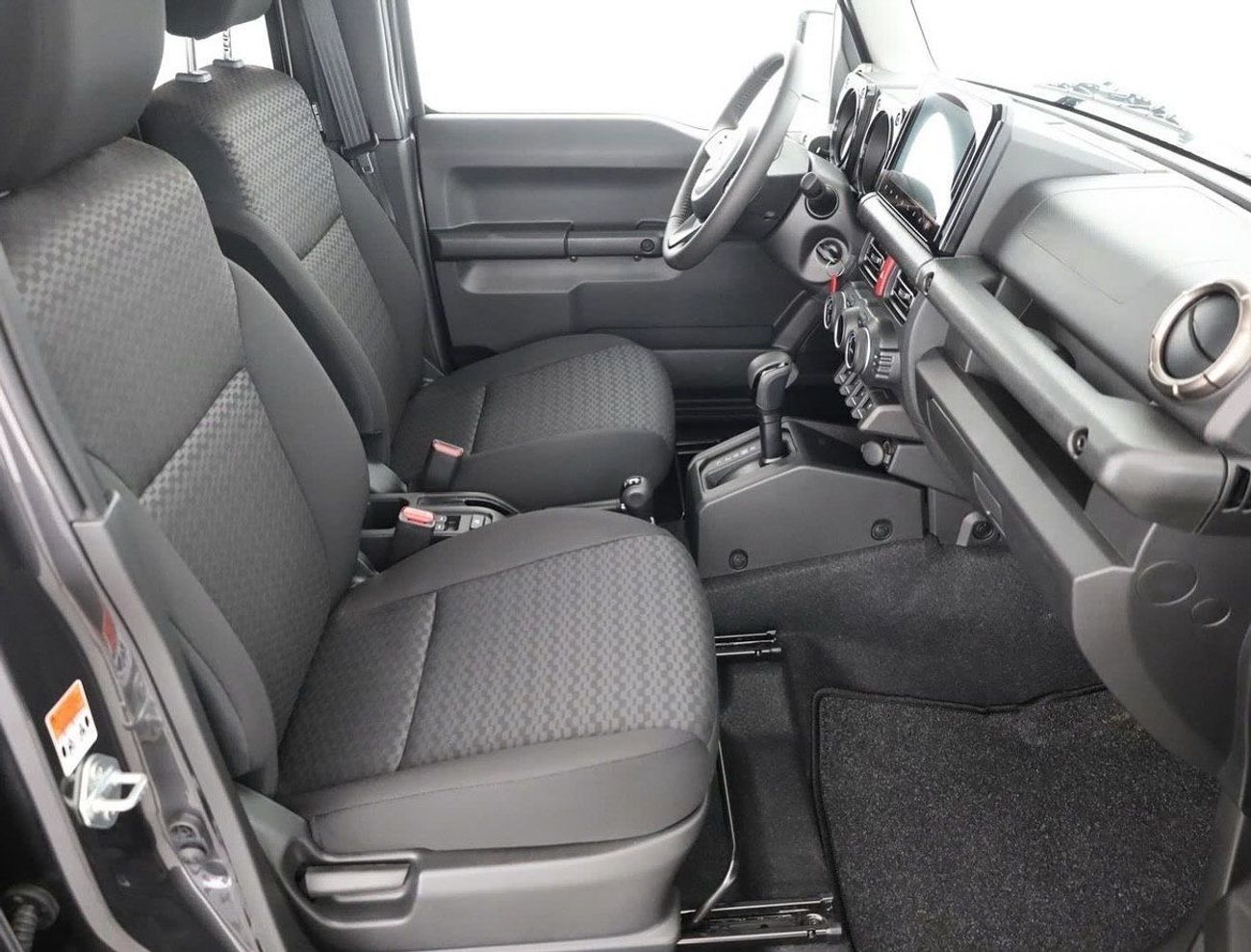 Suzuki Jimny GLX Full option 1.5L Automatic 4WD 26/26