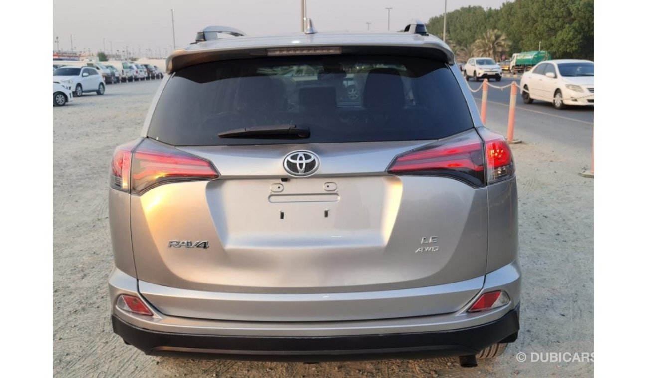 تويوتا راف ٤ 2018 4WD PUSH START, SUNROOF, ALLOY WHEELS FOR URGENT SALE