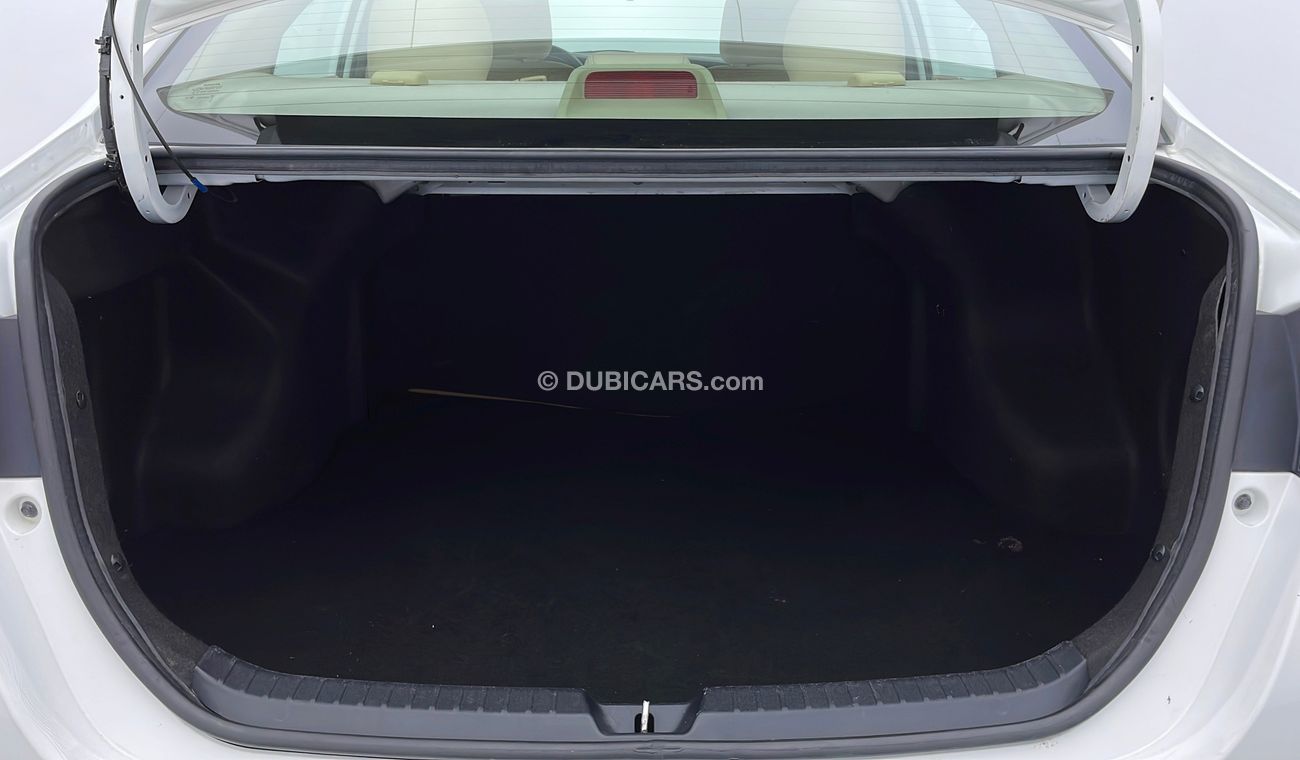 تويوتا يارس SE 1.5 | بدون دفعة مقدمة | اختبار قيادة مجاني للمنزل