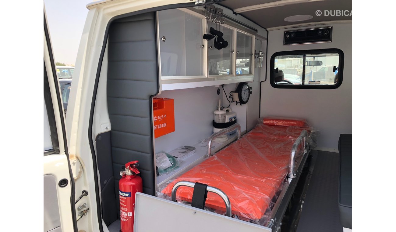 Toyota Land Cruiser VDJ78 DIESEL V8 AMBULANCE