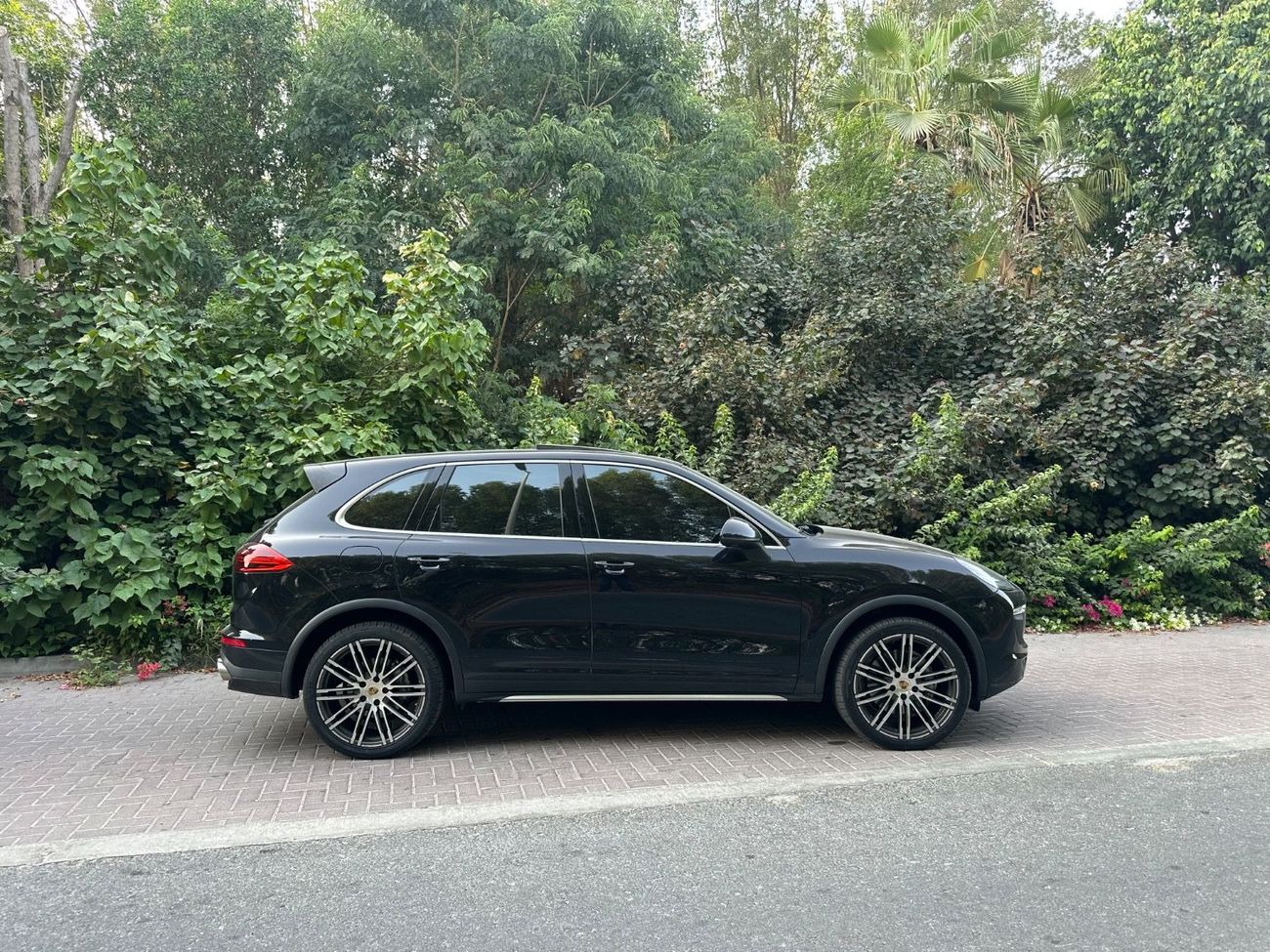 بورش كايان S Platinum Edition 3.6L | V6 Twin Turbo 420 HP | Full Option | Excellent Condition | GCC Specs