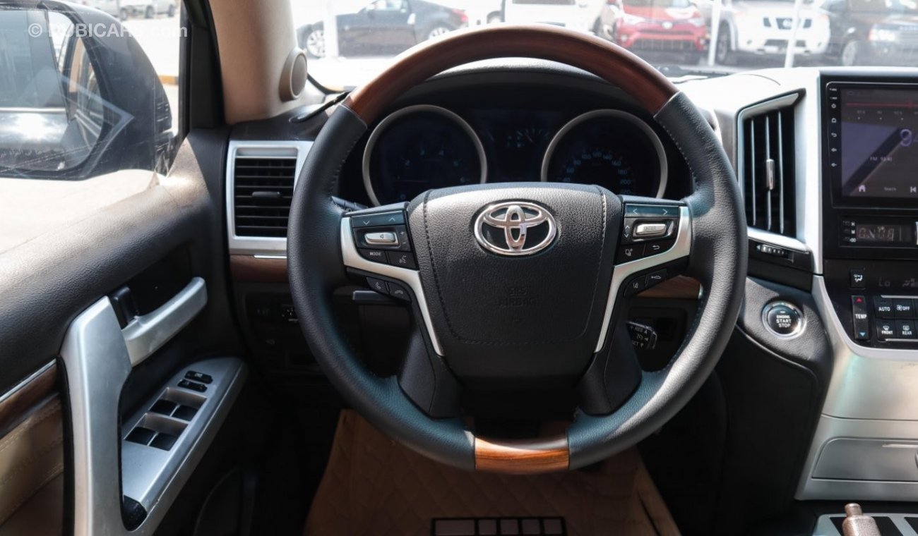 Toyota Land Cruiser VXR bodykit 2021