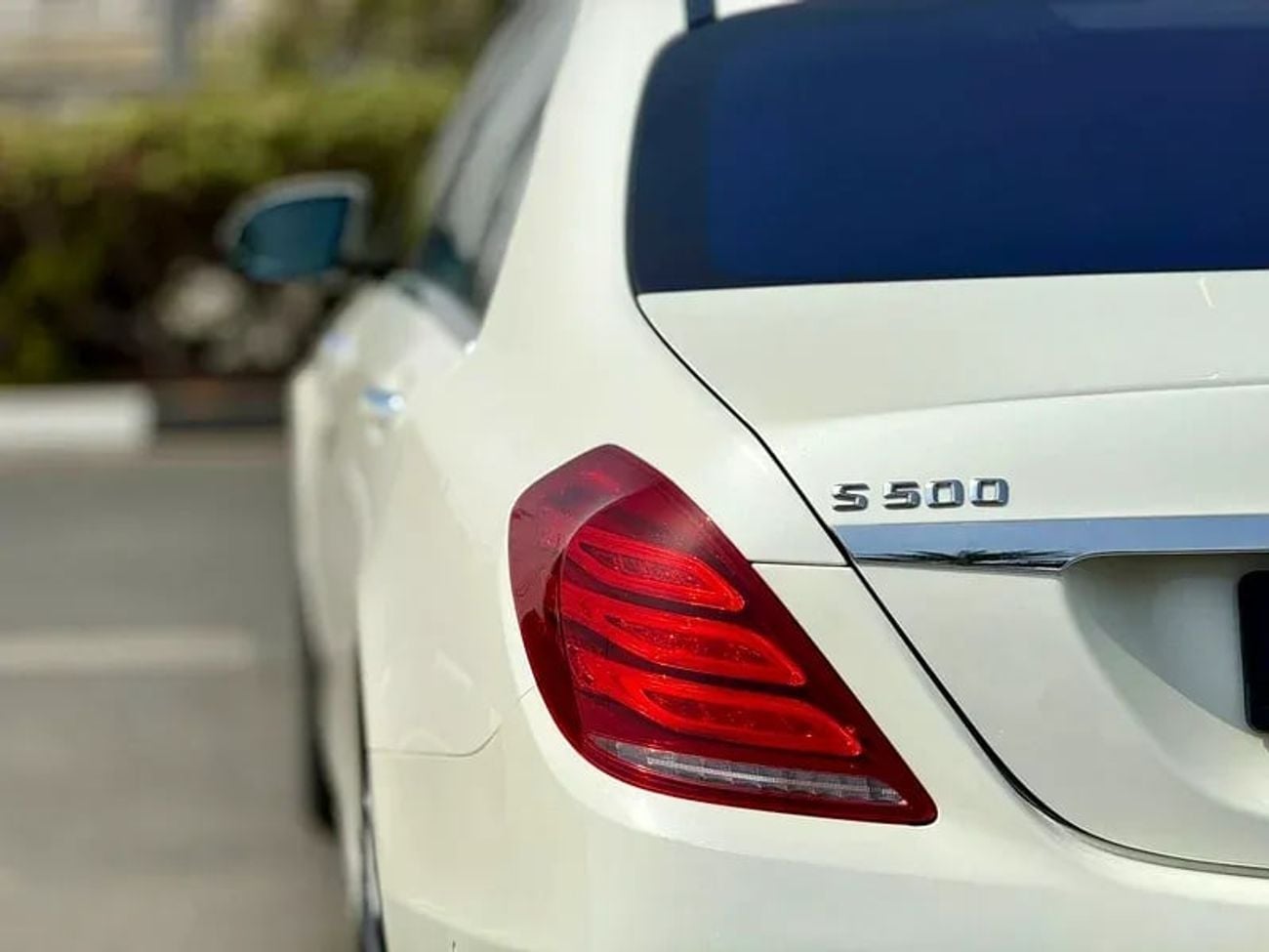 Mercedes Benz S500 LWB TOP Std 4.7L MERCEDES BENZ S500 | GCC SPECS | KMS:210,000 | YEAR: 2014