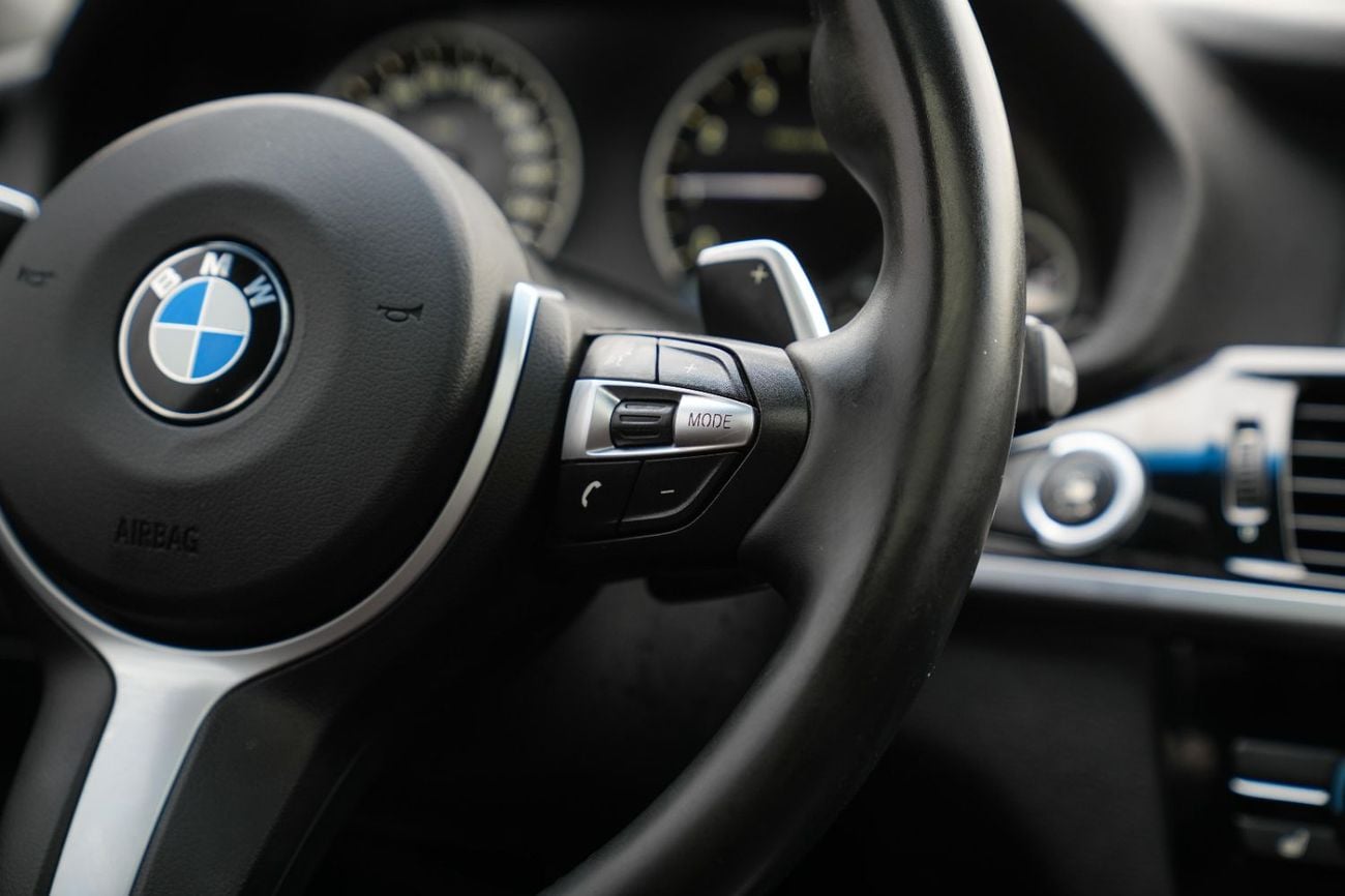 BMW X3 X DRIVE 28I 2017!! GCC SPECS!! WELL MAINTAINED