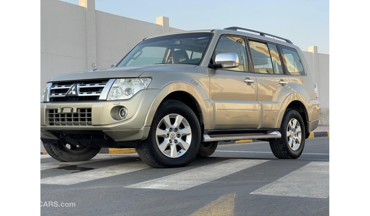 Mitsubishi Pajero Mitsubishi Pajero 2014 GCC, full option, absolutely no accidents, very clean inside and out