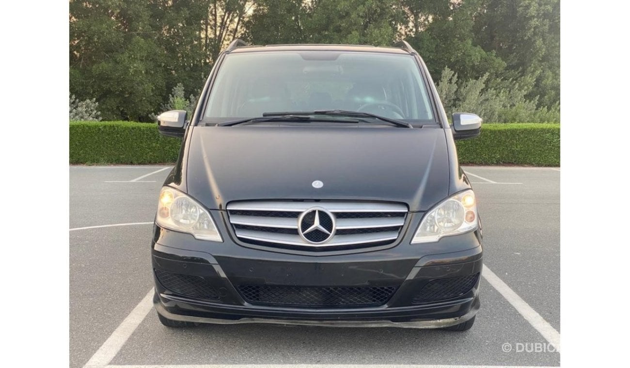 Mercedes-Benz Viano Ambiente Mercedes Viano 2013 GCC Perfect Condition - Accident Free