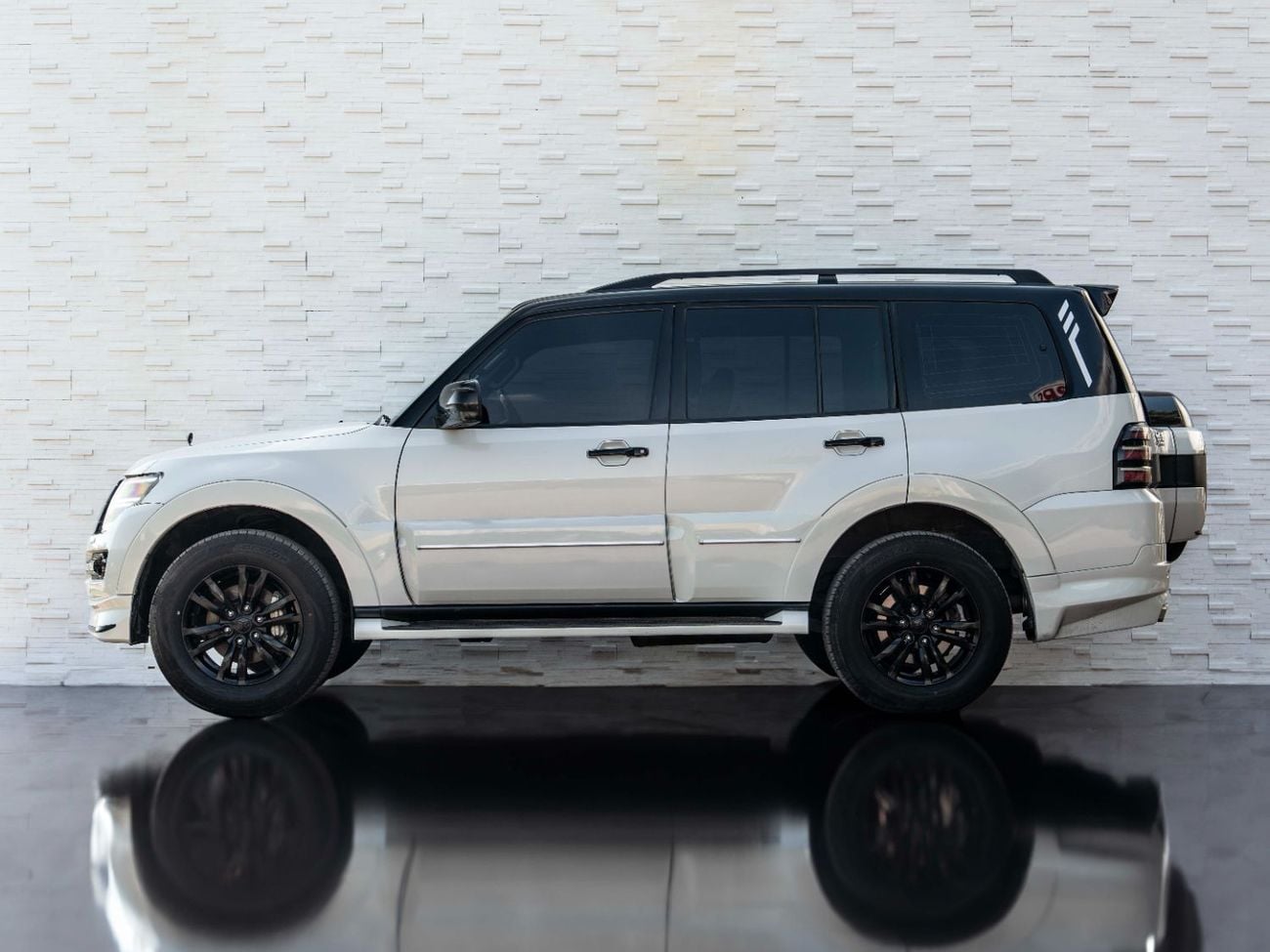 Mitsubishi Pajero GLS 3.5L (189 HP)