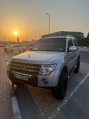 ميتسوبيشي باجيرو GLS LOWLINE