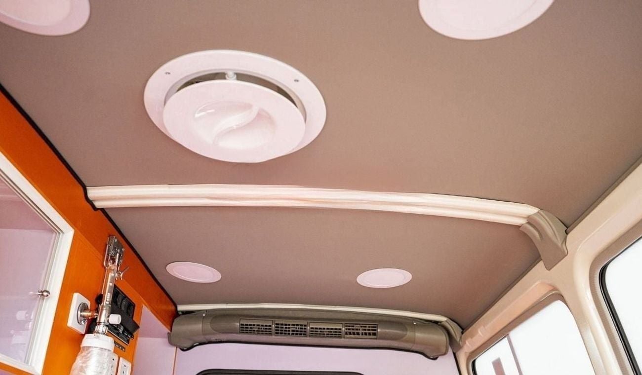 تويوتا لاند كروزر 70 Toyota land cruiser Hardtop LC 78 4.2L ambulance MY2024