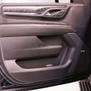 GMC Yukon 6.2 V8 Denali (AWD) 2023 GMC Black Edition, 2028 GMC Warranty + Service Pack, Captain Seats, 7 Seate