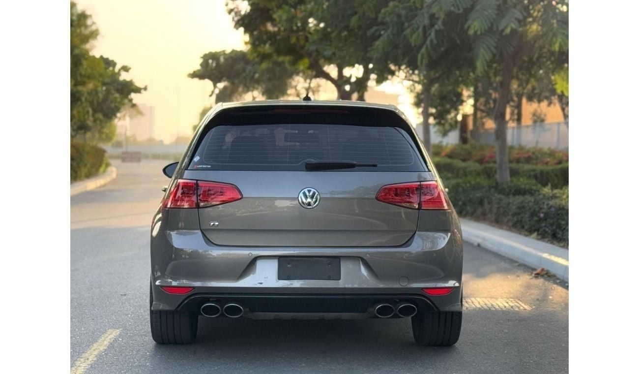 فولكس واجن جولف ار