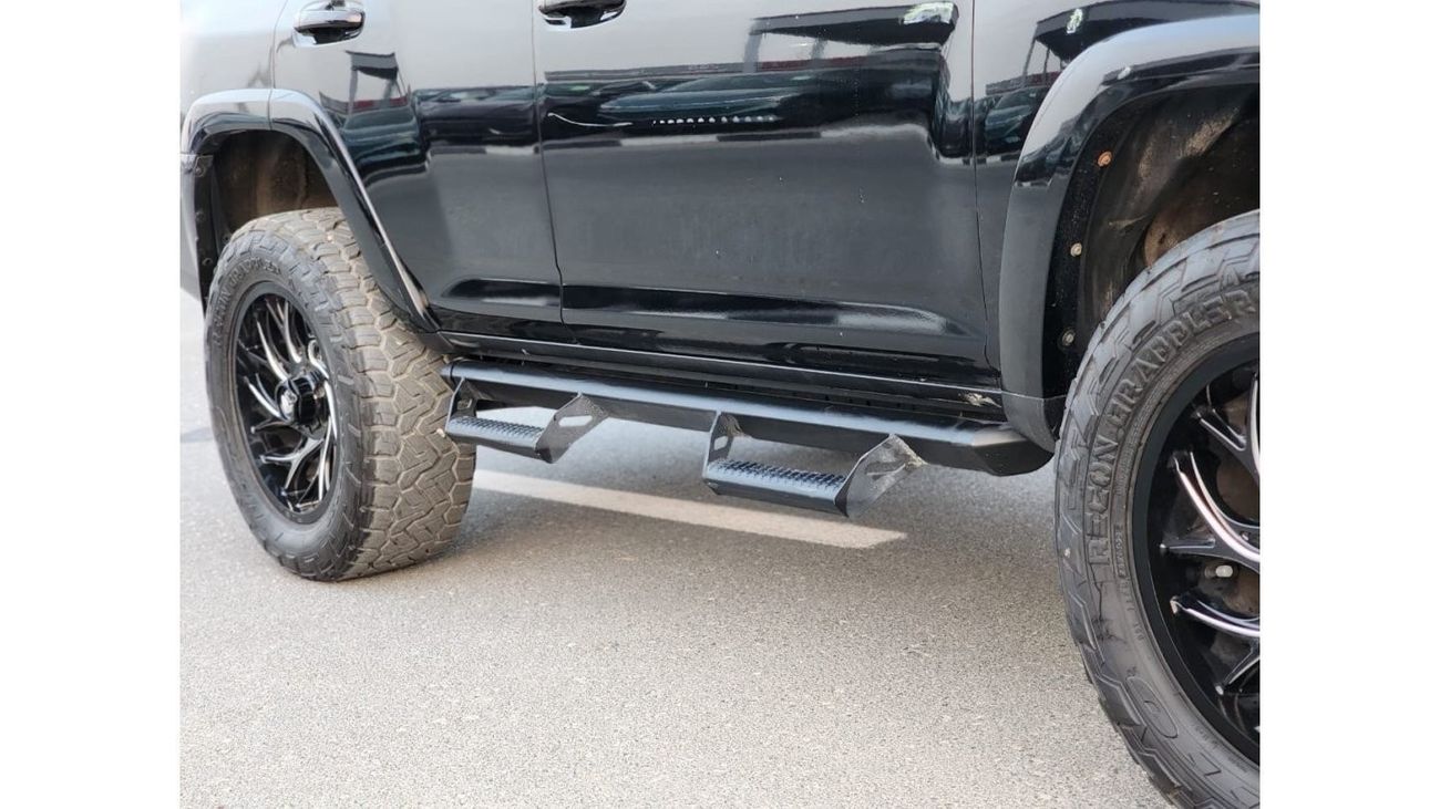 تويوتا Runner4 TOYOTA 4Runner Trd OFF Road  full option