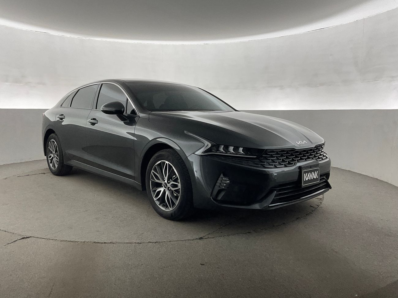 كيا K5 LX | National Day Celebration | شامل الضمان | 0 ﺪﻔﻋﺓ ﺃﻮﻟﻯ