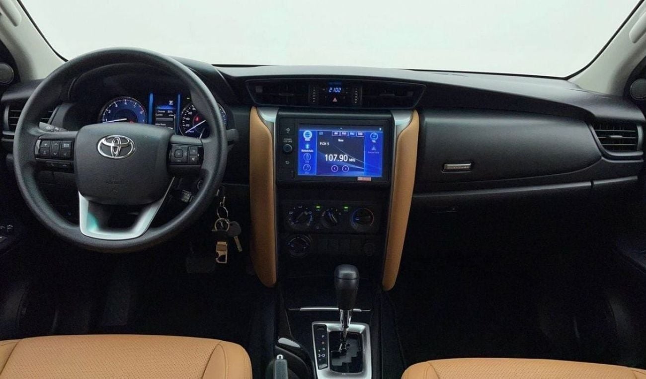 تويوتا فورتونر 2.4L Diesel AT 4X4 2025