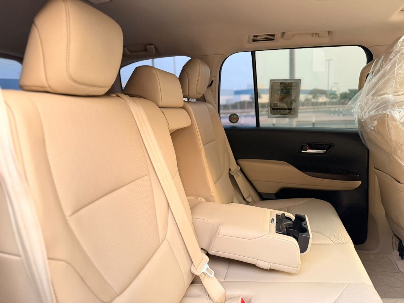 Toyota Land Cruiser GXR Model 2023 GXR 4.0L Pull Option with Radar Very clean Title And Slightly Use