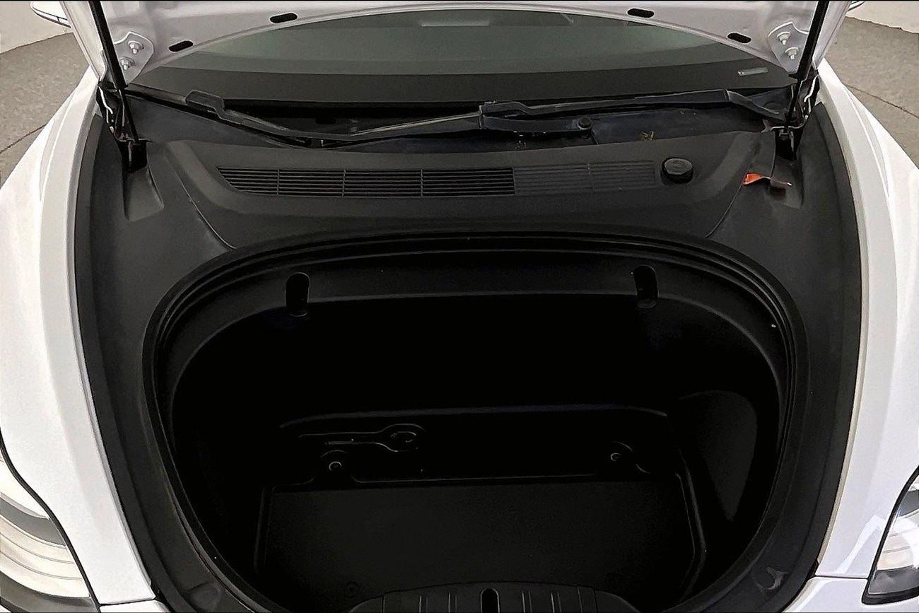 تسلا موديل 3 Standard Range Plus | upto AED 20,000 Ramadan Discount | شامل الضمان | 0 ﺪﻔﻋﺓ ﺃﻮﻟﻯ